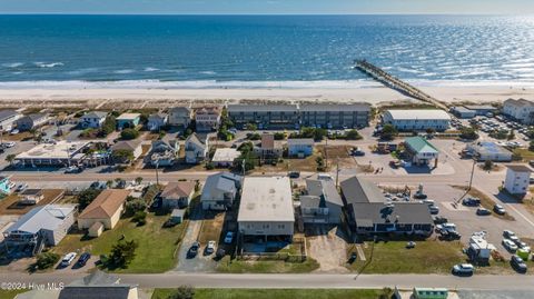 A home in Topsail Beach