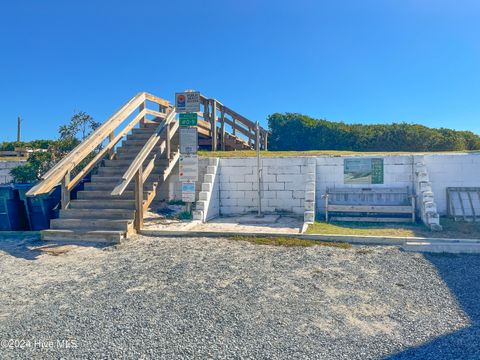 A home in Topsail Beach