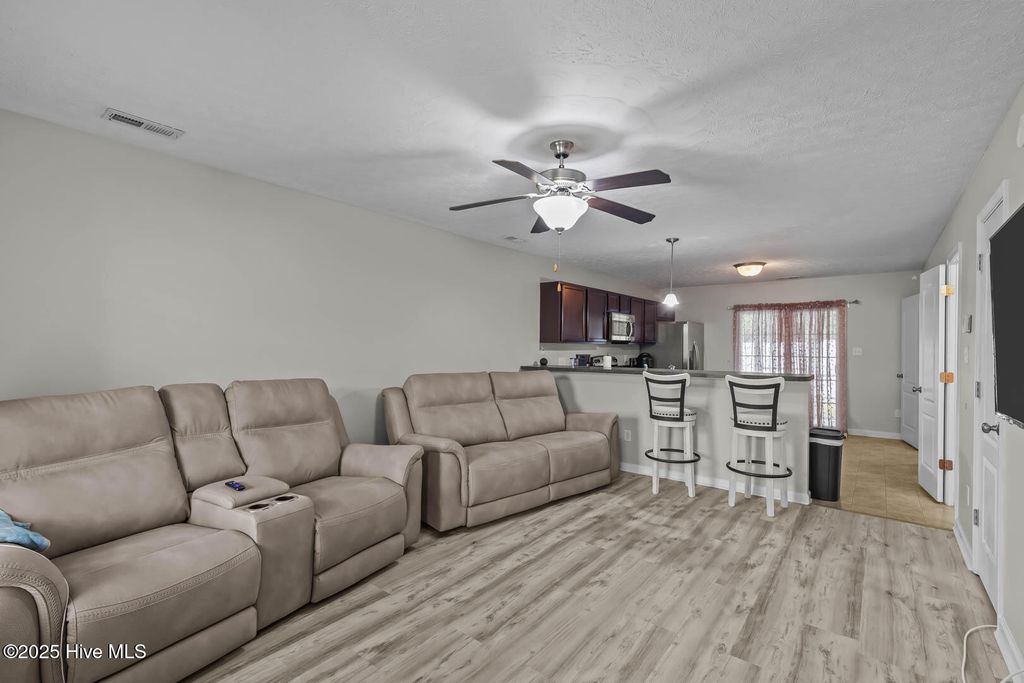 Photo of 435 Falls Cove, Jacksonville, NC 28546 (MLS # 100539103)