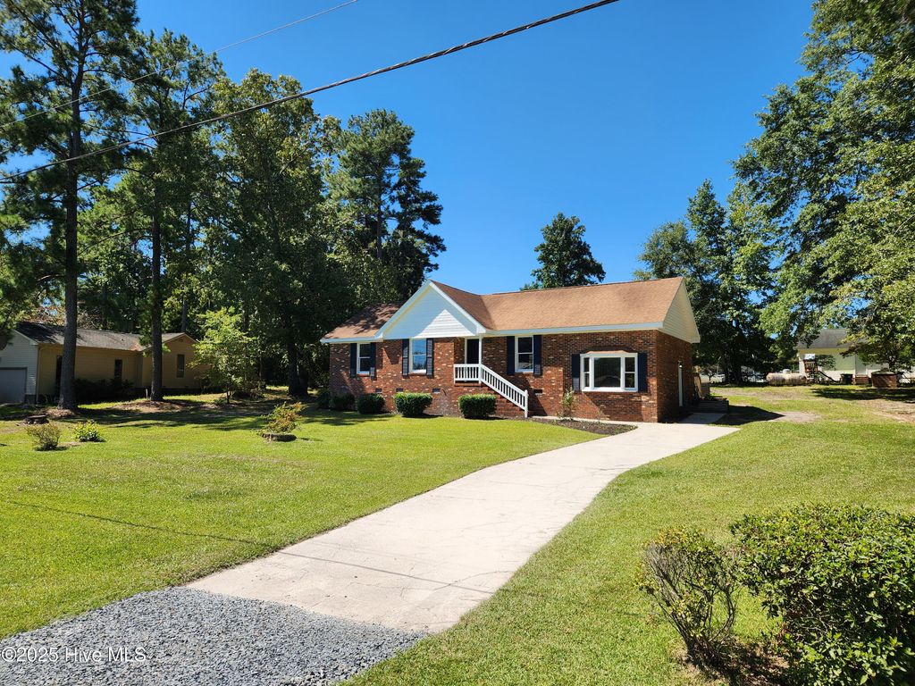 Photo of 1089 Paddington Avenue NE, Leland, NC 28451 (MLS # 100529117)