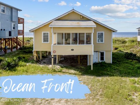 A home in Oak Island