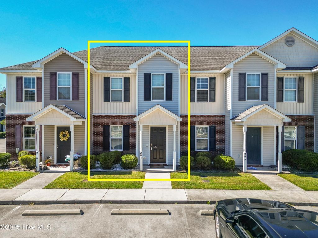Photo of 208 Glen Cannon Drive, Jacksonville, NC 28546 (MLS # 100537781)