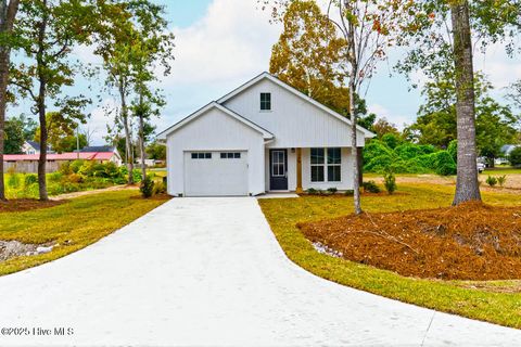 304 Bynum Avenue Maysville NC 28555