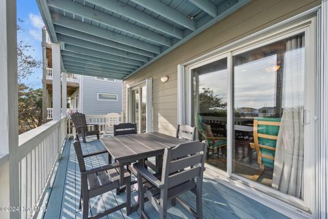 A home in Topsail Beach