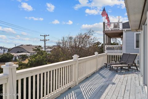 A home in Topsail Beach