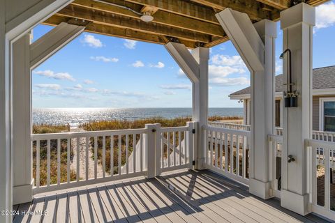 A home in Oak Island