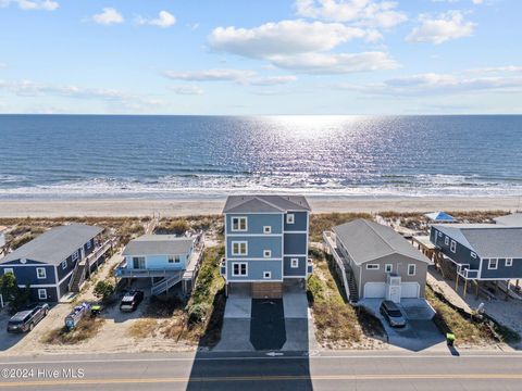 A home in Oak Island