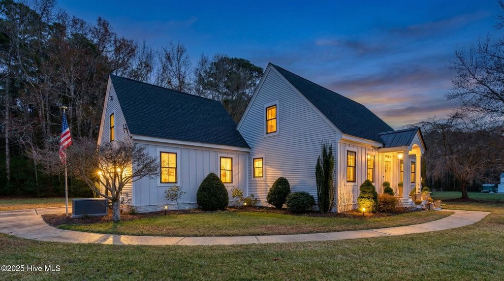 Photo of 164 Wards Road, Knotts Island, NC 27950 (MLS # 100544061)