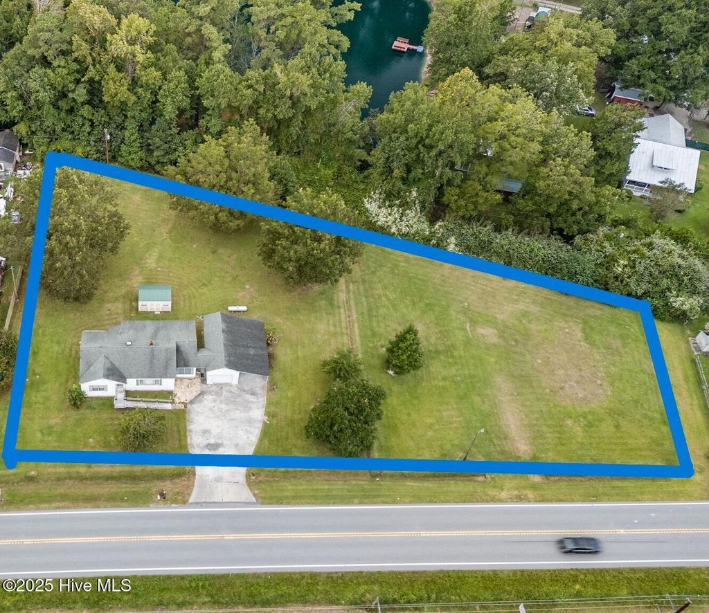 Photo of 5149 Nc-101, Newport, NC 28570 (MLS # 100530354)