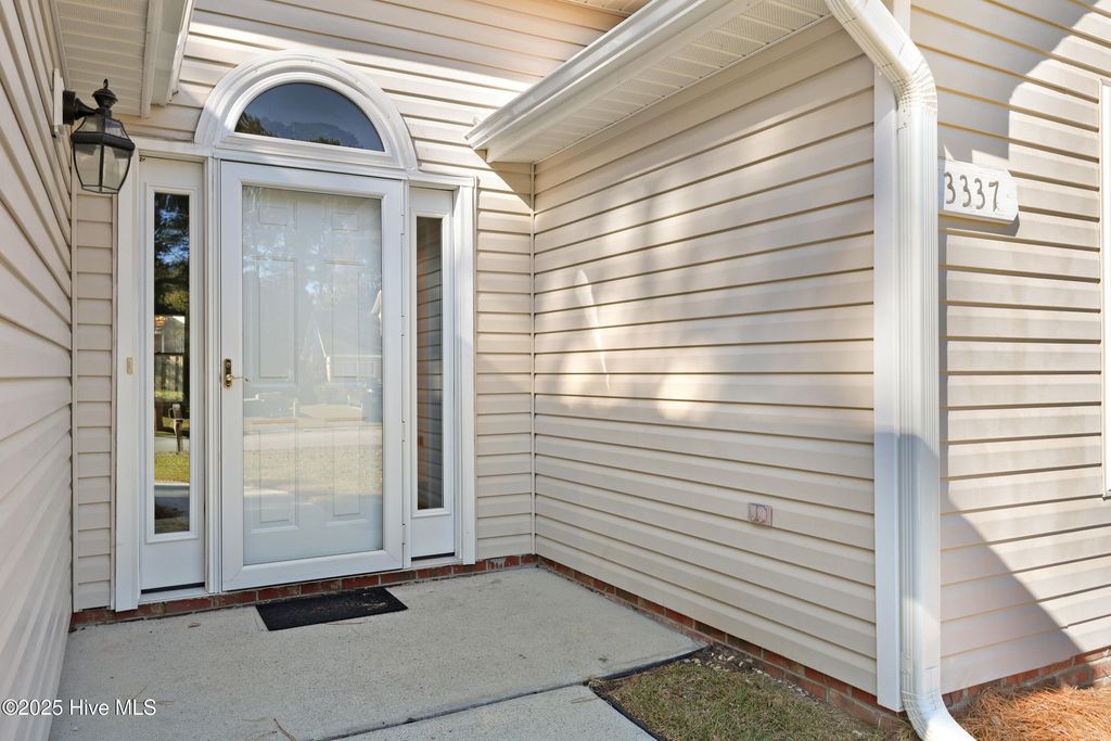 Photo of 3337 Brucemont Drive, Wilmington, NC 28405 (MLS # 100540113)