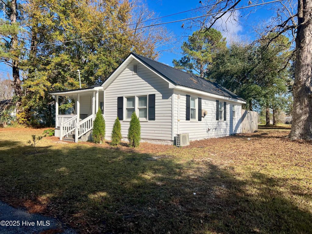 Photo of 202 Lewis Street, Bladenboro, NC 28320 (MLS # 100542647)