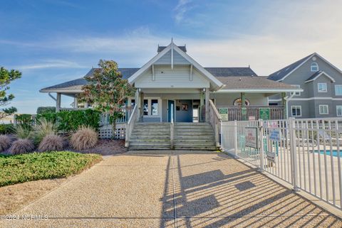 A home in North Topsail Beach