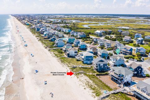 A home in North Topsail Beach