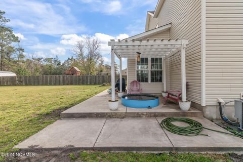 A home in Sneads Ferry