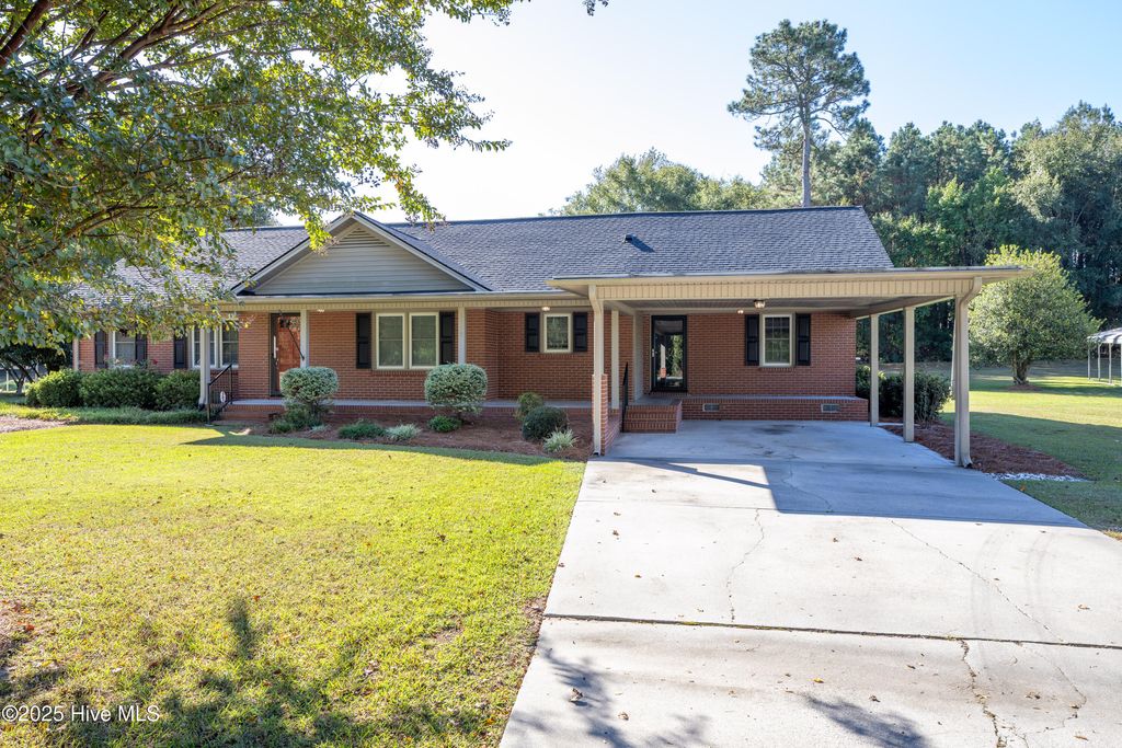 Photo of 6175 Maxwell Road, Autryville, NC 28318 (MLS # 100535820)