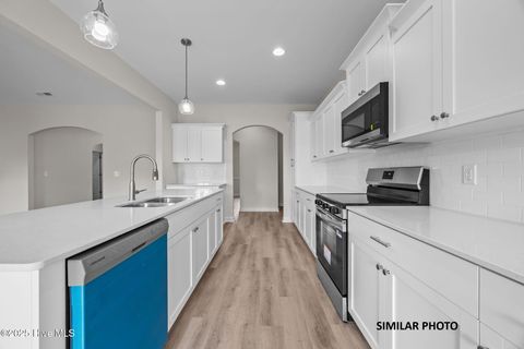 Tiny photo for 1104 Lunenburg Place, Jacksonville, NC 28540 (MLS # 100540173)