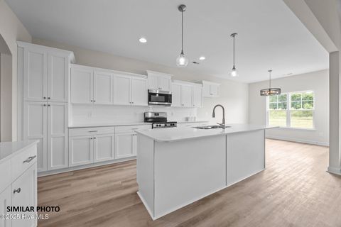 Tiny photo for 1104 Lunenburg Place, Jacksonville, NC 28540 (MLS # 100540173)