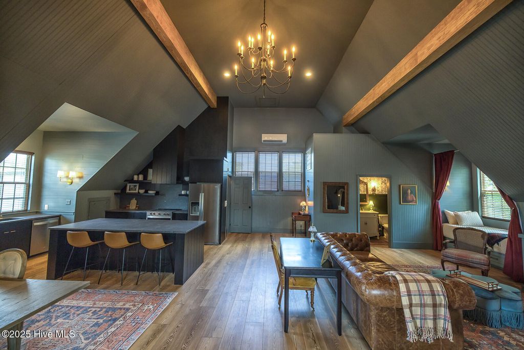 Photo of 5 Queen Street, Wilmington, NC 28401 (MLS # 100541868)