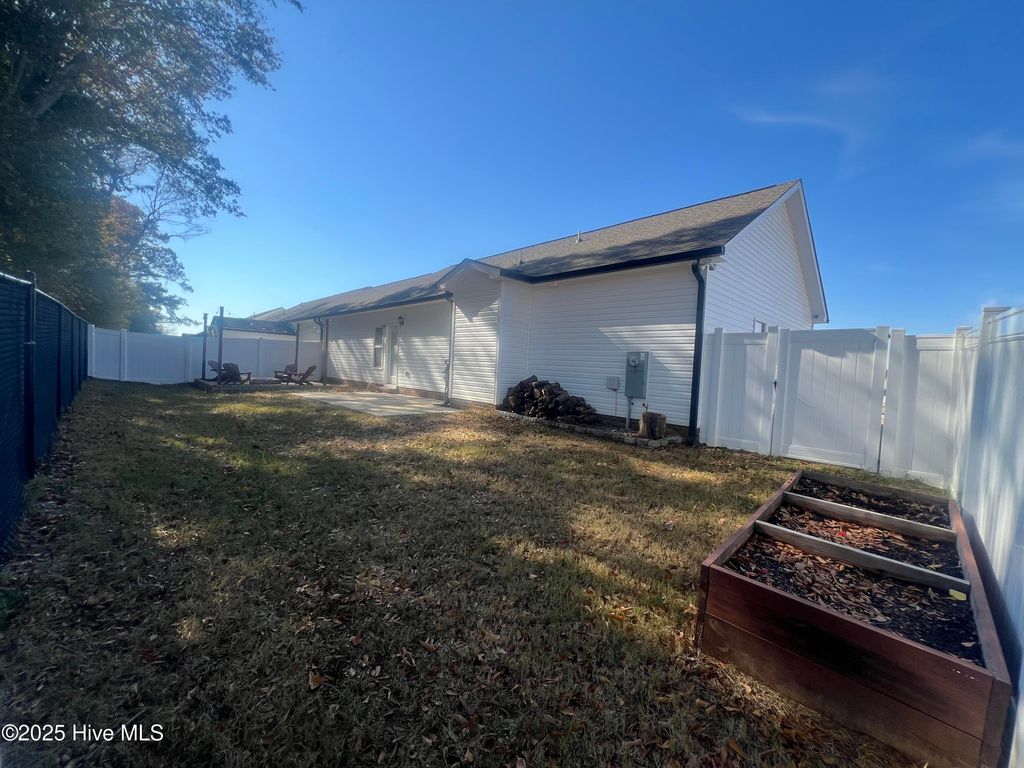 Photo of 35 Kevior Avenue, Four Oaks, NC 27524 (MLS # 100540371)