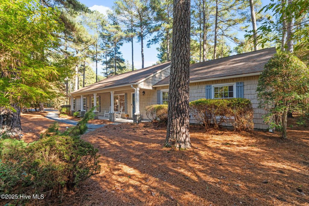 Photo of 4 White Birch Lane, Pinehurst, NC 28374 (MLS # 100536653)