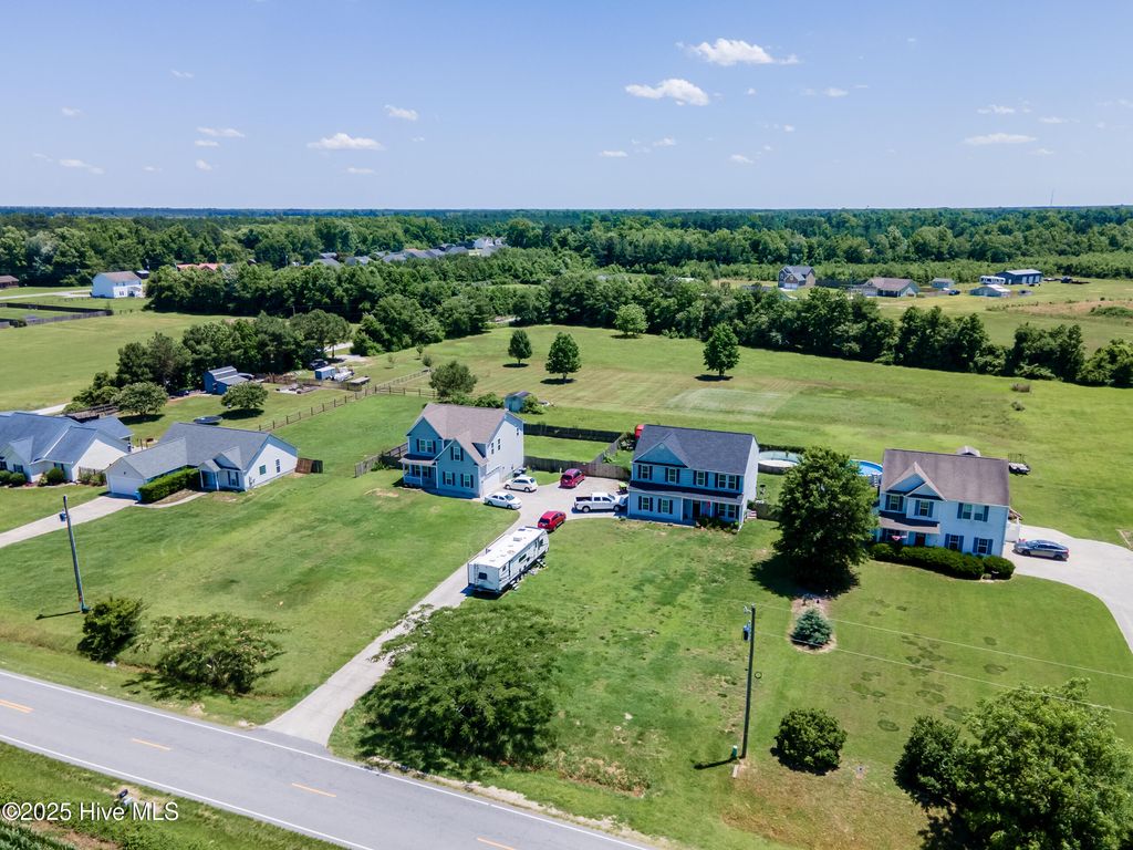 Photo of 536 Comfort Road, Richlands, NC 28574 (MLS # 100537609)
