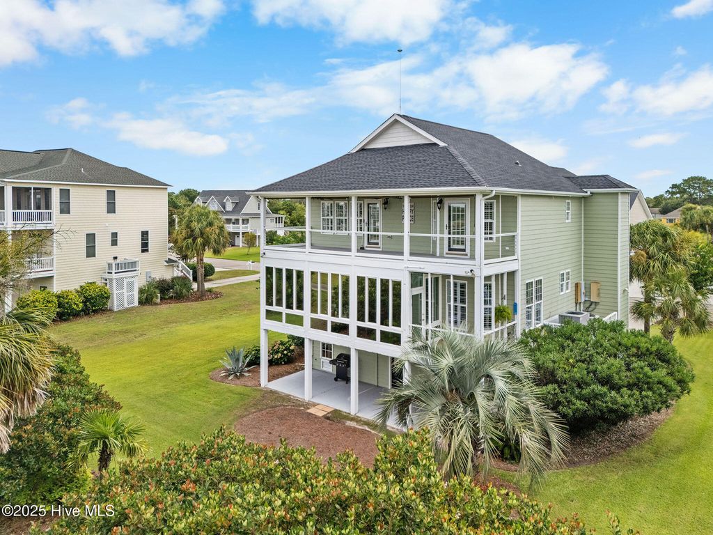 Photo of 8304 Lakeview Drive, Wilmington, NC 28412 (MLS # 100498038)