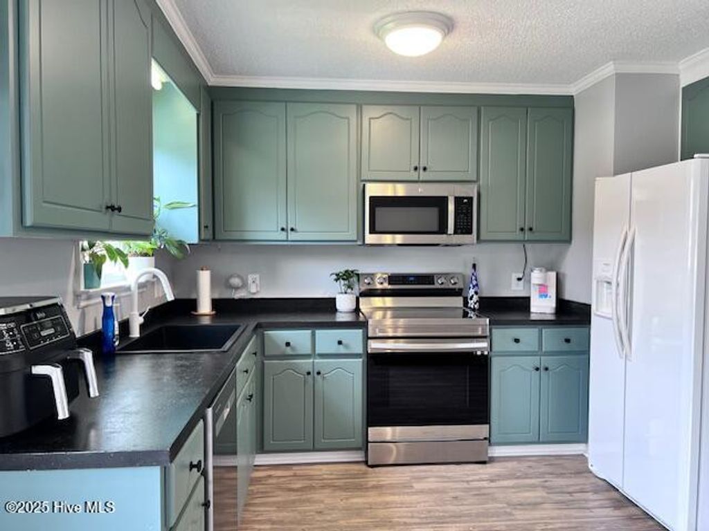 Photo of 103 Dee Dee Place, Goldsboro, NC 27530 (MLS # 100531307)