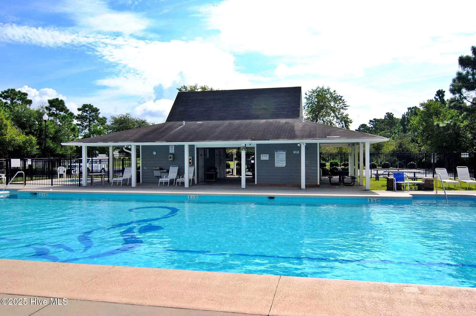 Wilmington, North Carolina 28412, United States, 3 Bedrooms Bedrooms, ,2 BathroomsBathrooms,Residential,Pending,82970