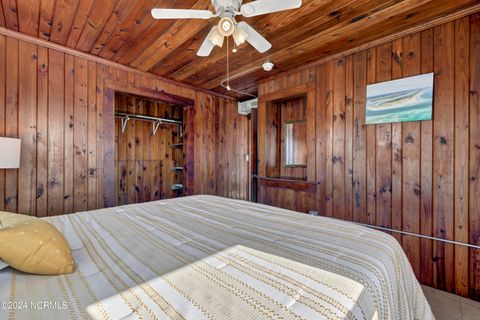 A home in Topsail Beach