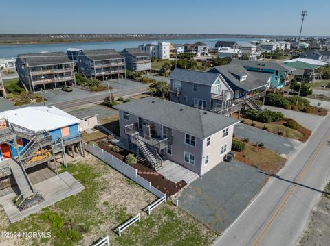 A home in Topsail Beach