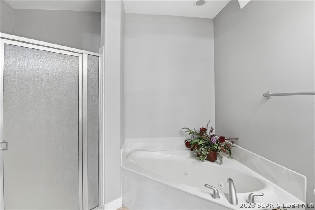 Majestic Pointe Condominium - Residential