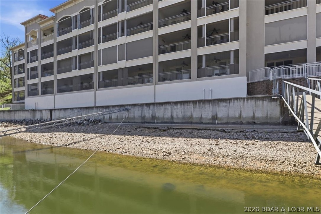 Majestic Pointe Condominium - Residential