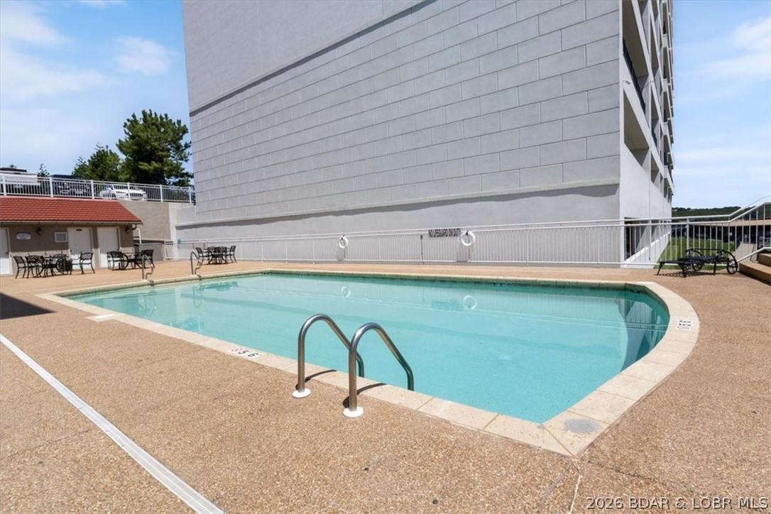 Majestic Pointe Condominium - Residential