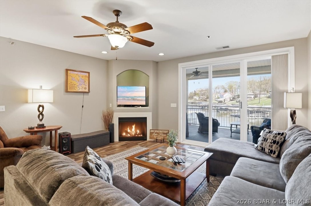 Majestic Pointe Condominium - Residential