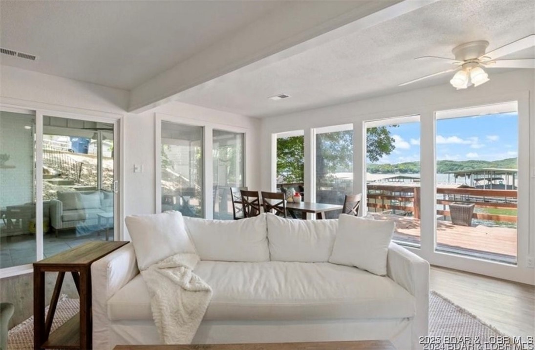 Lucky Strike - Residential