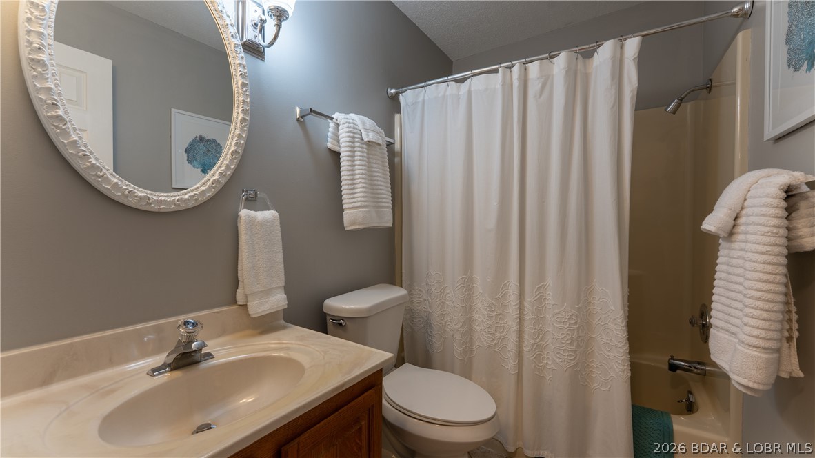 Pelican Bay Condominium - Residential