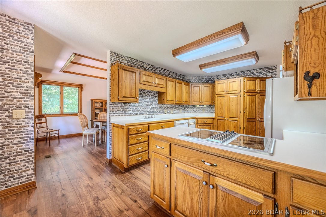 Chas-merkle Estates - Residential