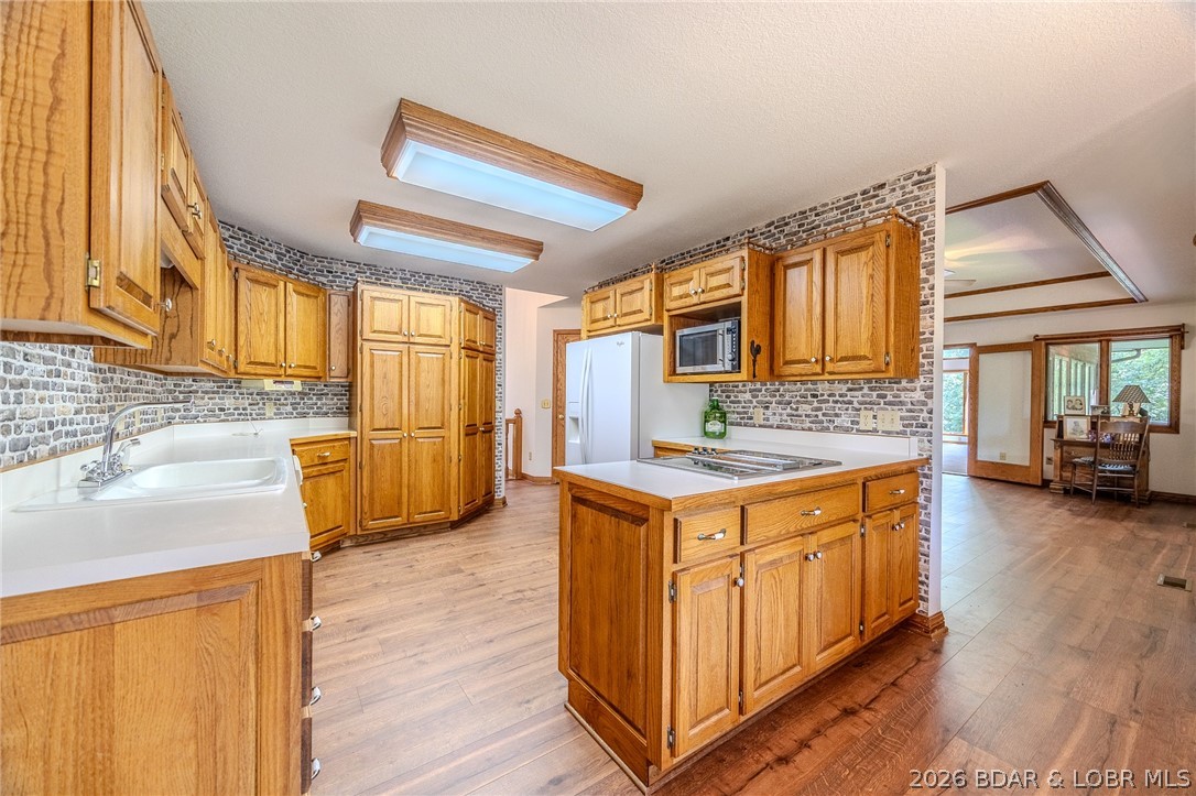 Chas-merkle Estates - Residential