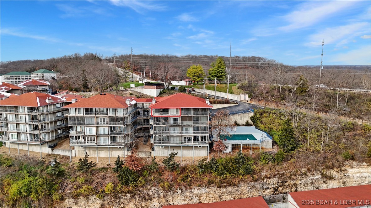 Palisades Condominium - Residential