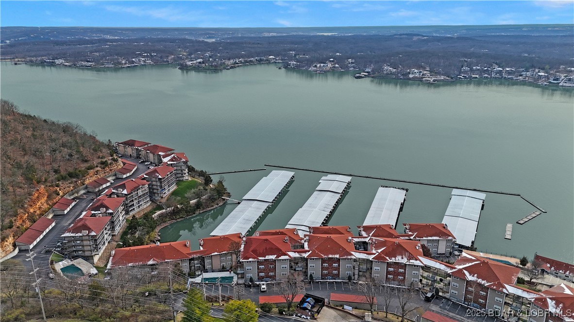 Palisades Condominium - Residential