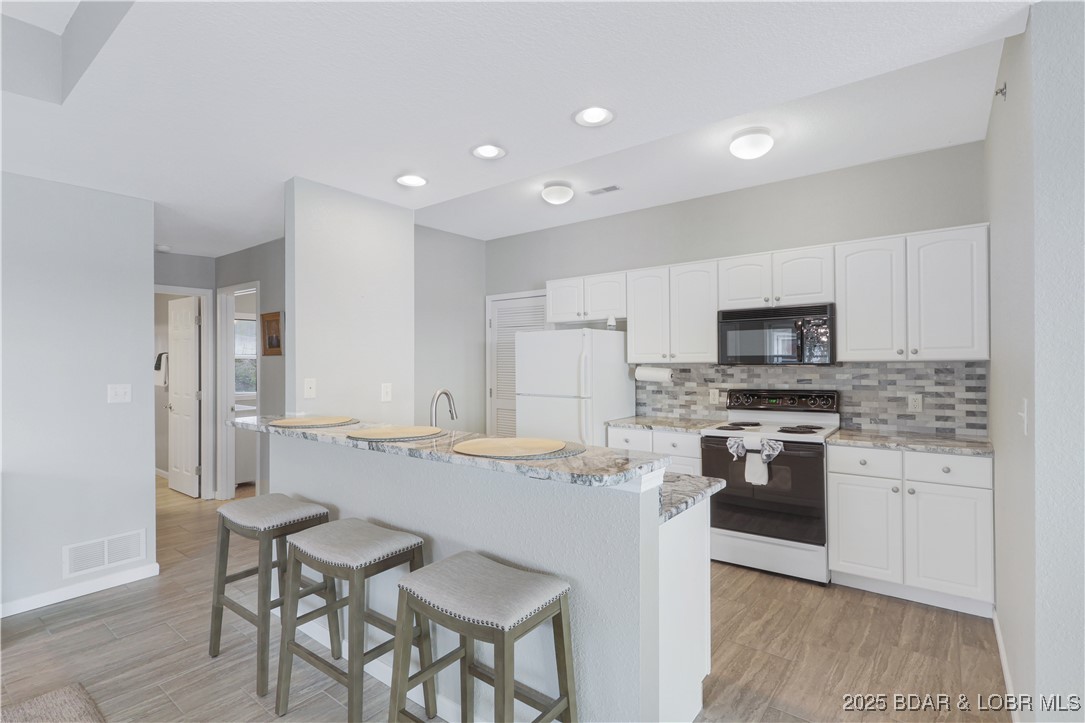 Palisades Condominium - Residential