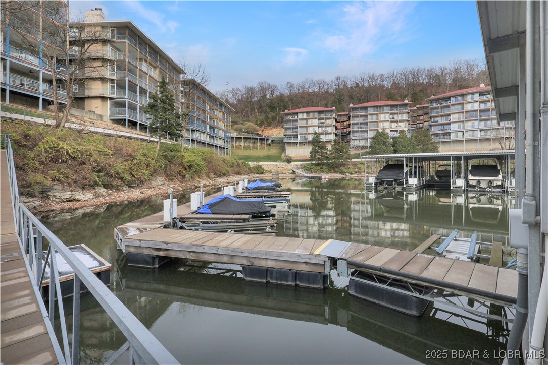 Palisades Condominium - Residential