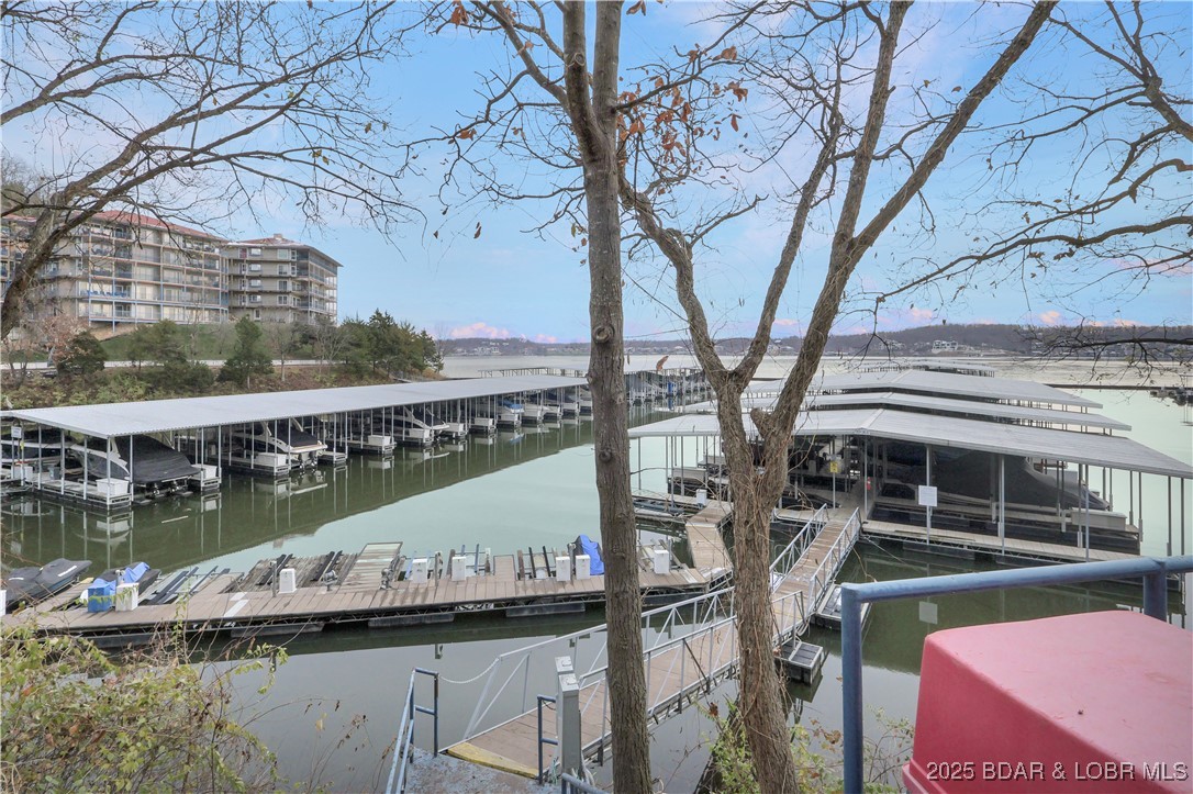 Palisades Condominium - Residential