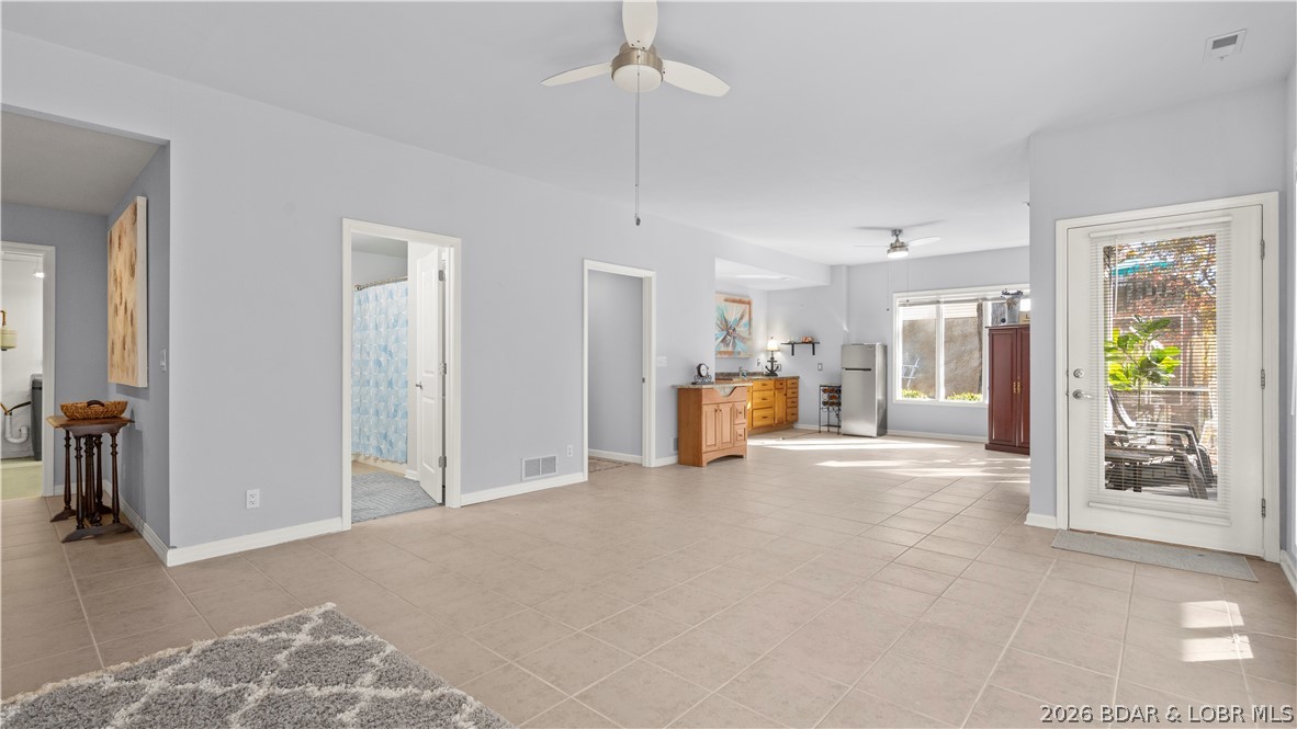 Cayman Beach - Residential