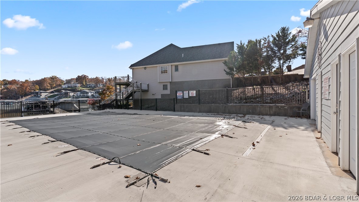 Cayman Beach - Residential