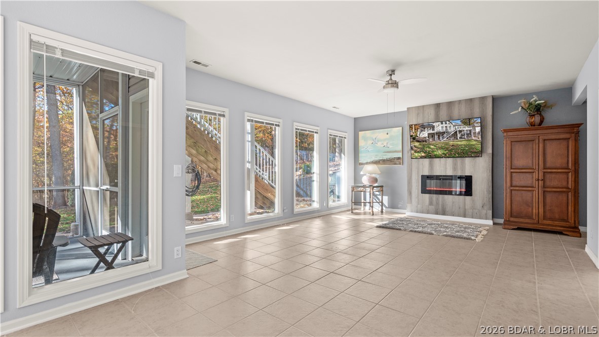 Cayman Beach - Residential