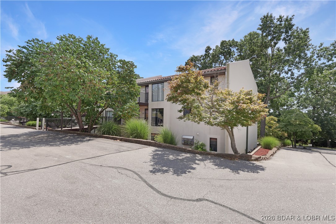 Four Seasons Racqt-Cntry Club - Residential