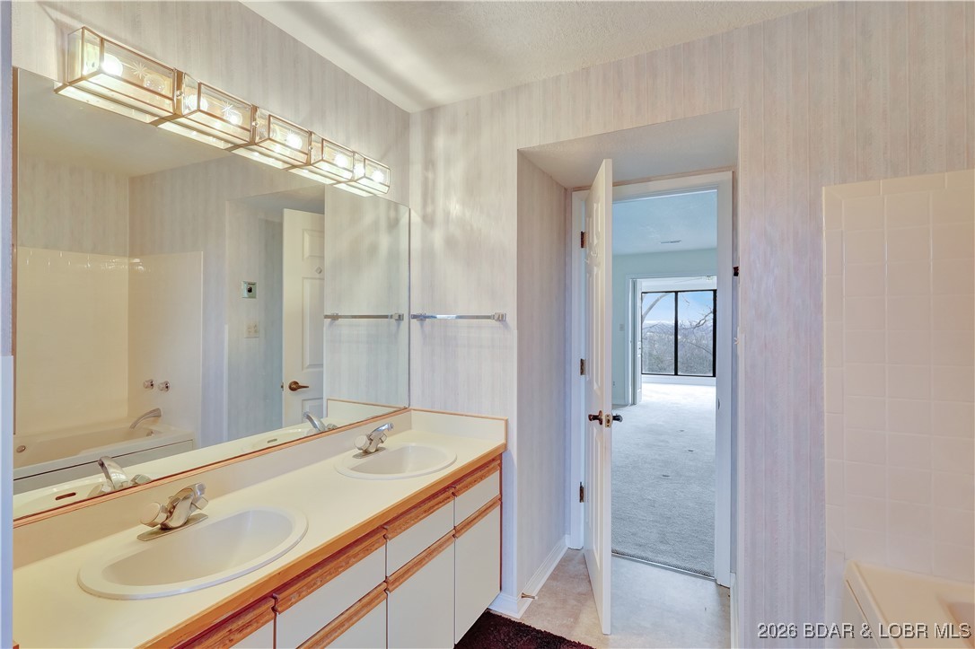 Four Seasons Racqt-Cntry Club - Residential