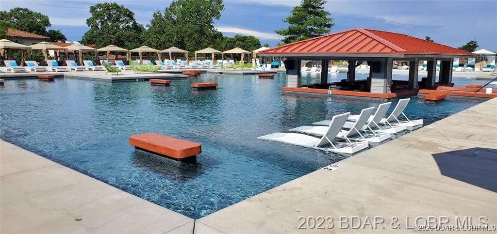 Four Seasons Racqt-Cntry Club - Residential