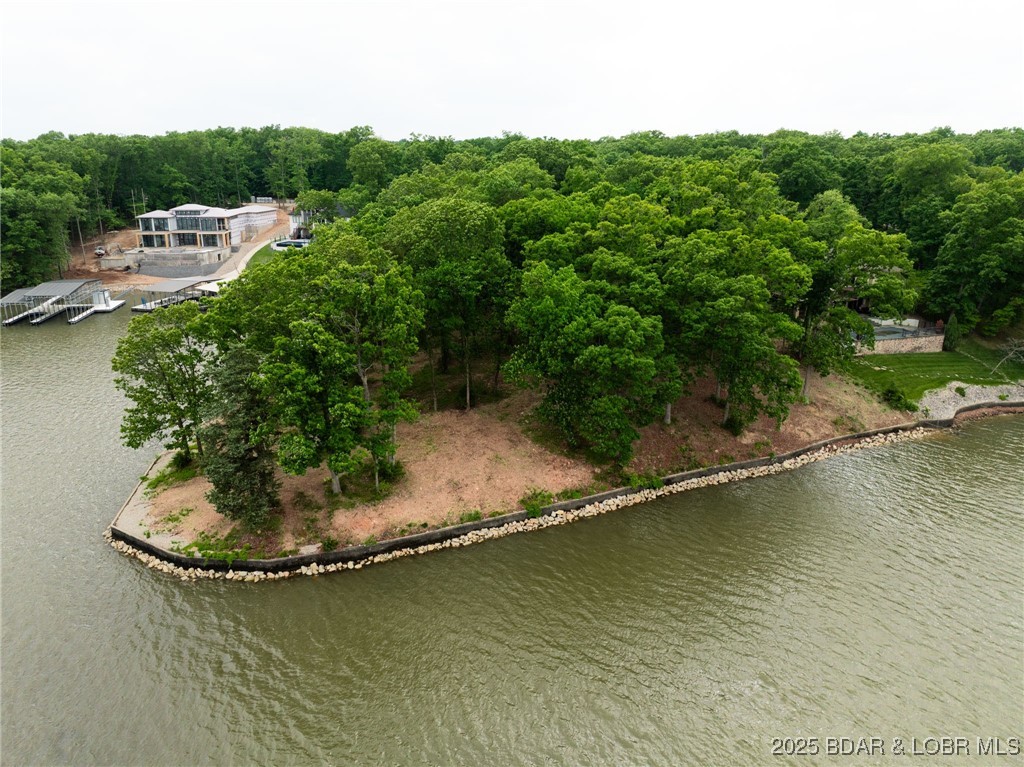 La Riva Est III - Land